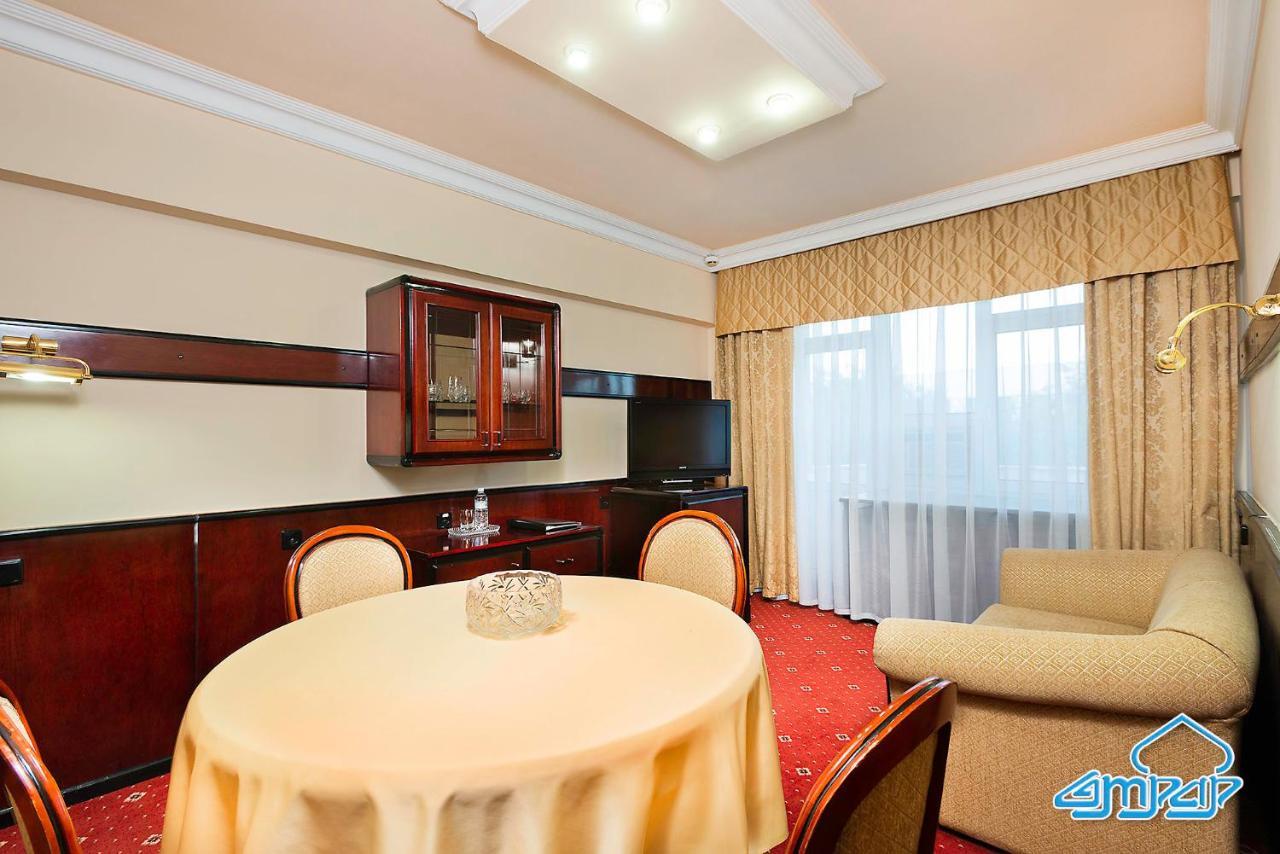Hotel Otrar à Almaty Extérieur photo